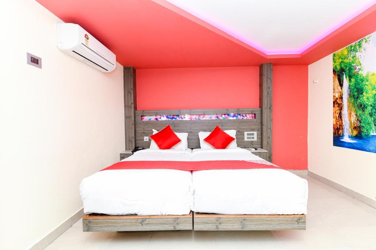 Oyo 1889 Hotel Aj Park Alappuzha 客房 照片