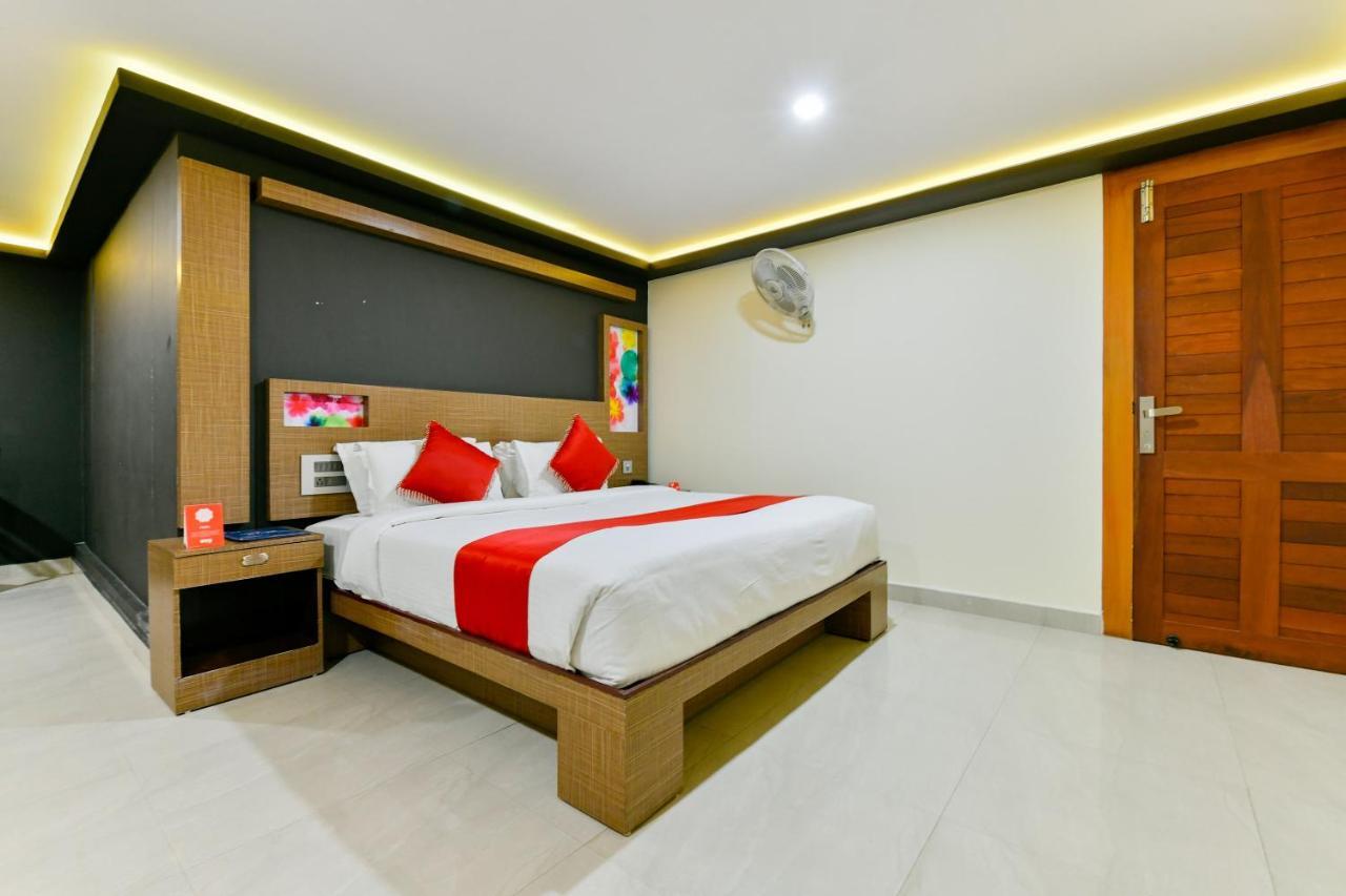 Oyo 1889 Hotel Aj Park Alappuzha 外观 照片