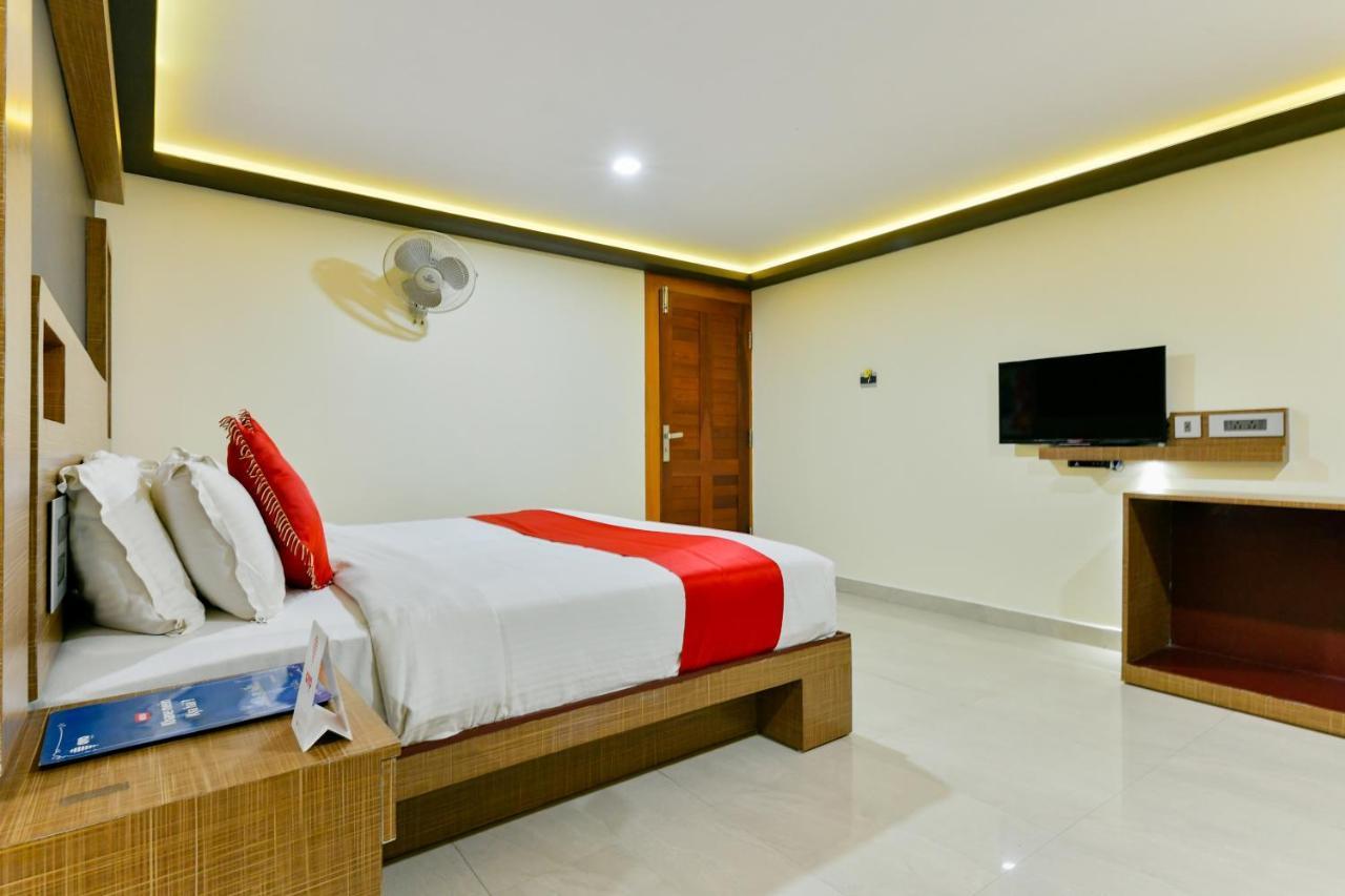 Oyo 1889 Hotel Aj Park Alappuzha 外观 照片