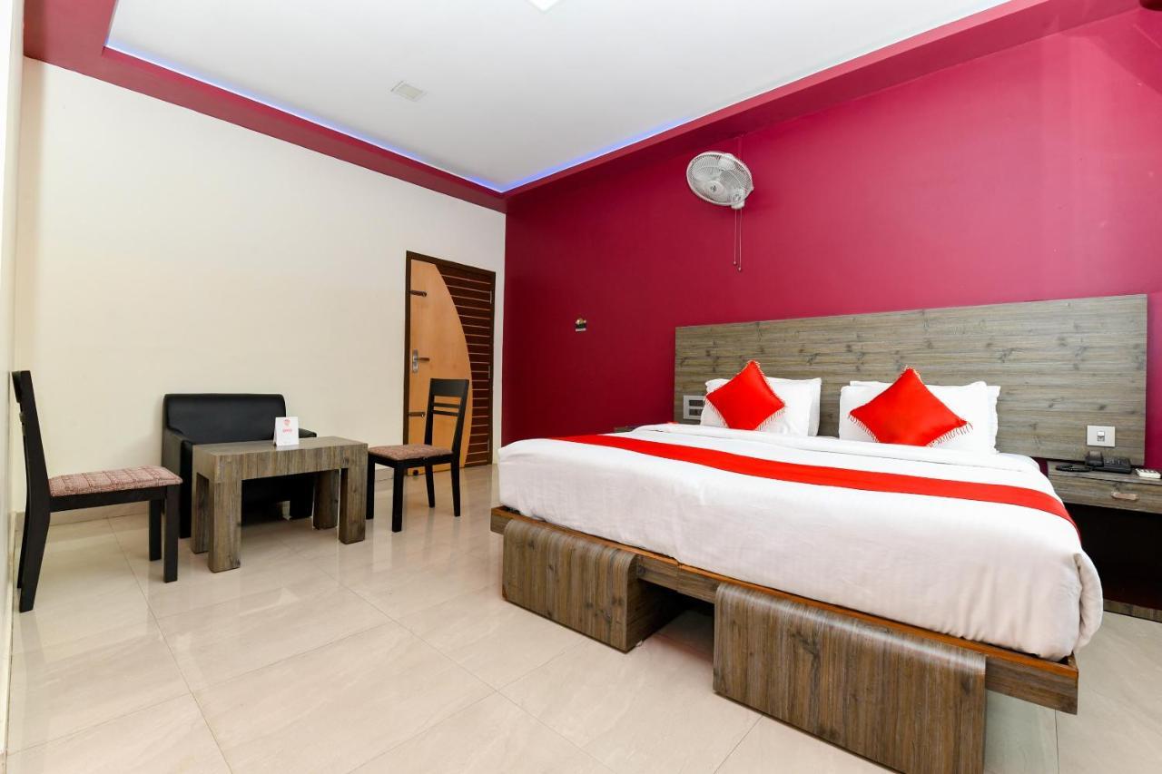 Oyo 1889 Hotel Aj Park Alappuzha 外观 照片