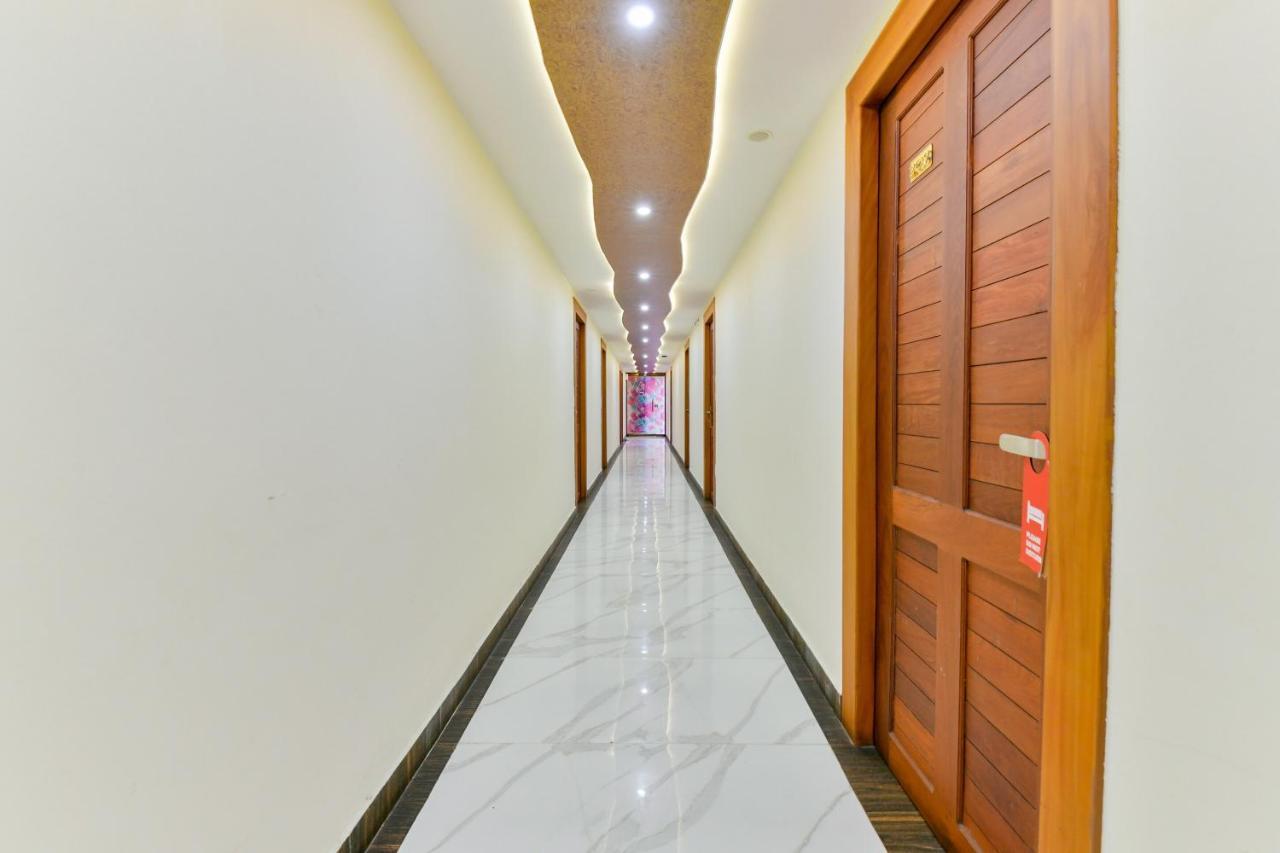 Oyo 1889 Hotel Aj Park Alappuzha 外观 照片
