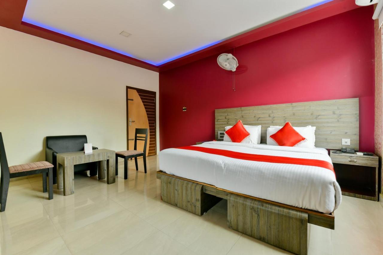 Oyo 1889 Hotel Aj Park Alappuzha 外观 照片